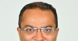 “खाडीमा नेपाली कामदार मदिराको नाममा घातक रसायन सेवन गरिरहेका छन्”-डा. शर्मा