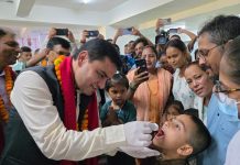 स्वर्णविन्दु खुवाउने कार्यक्रममा विवाद : आयुर्वेद र बालरोग विशेषज्ञबीच मतभेद